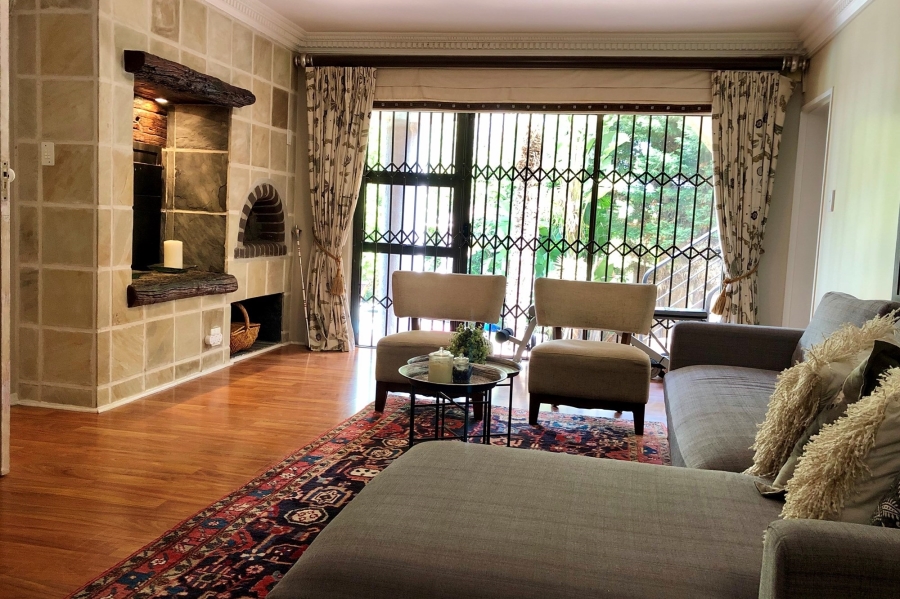 7 Bedroom Property for Sale in Plattekloof Western Cape